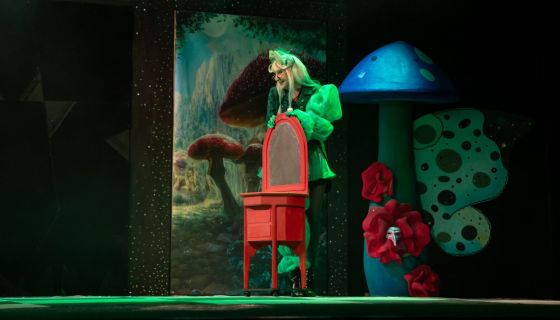 Спектакль «Алиса в стране чудес»