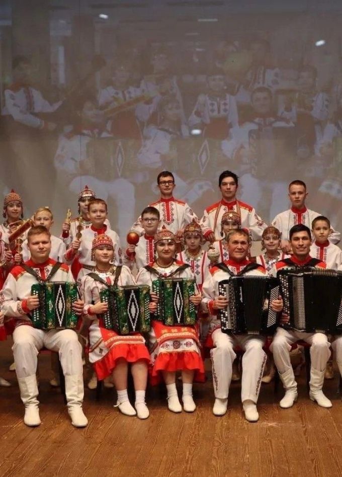 Концерт «В дружбе народов — звучит "Эревет"»